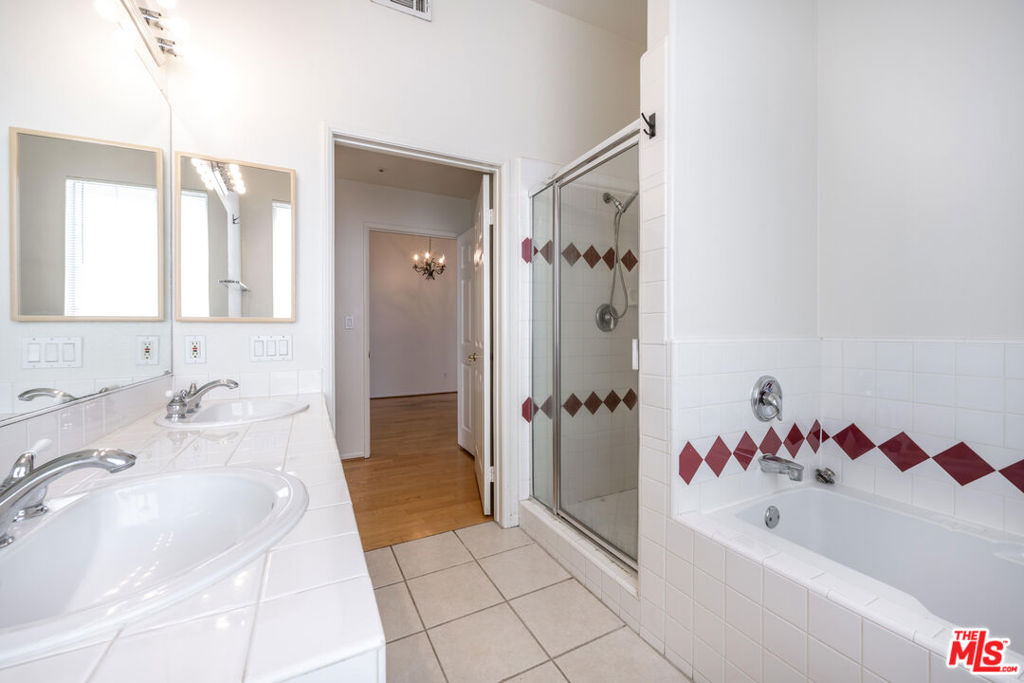 6922 Knowlton Place 103 Property Photo 6