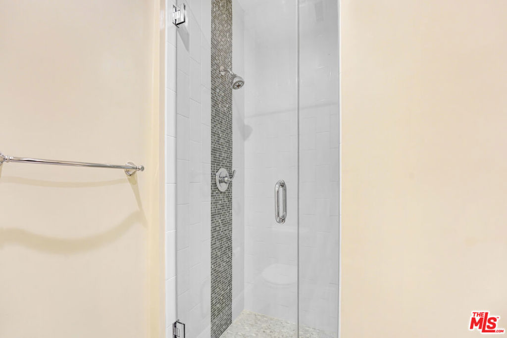 1101 Rexford Drive 303 Property Photo 10