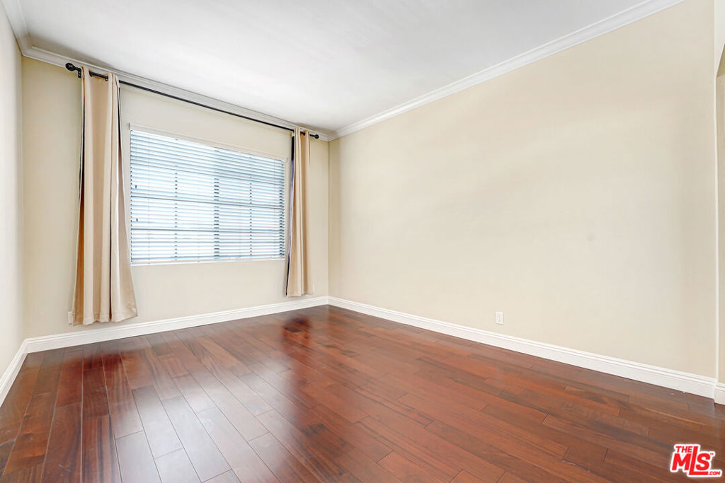 1101 Rexford Drive 303 Property Photo 11