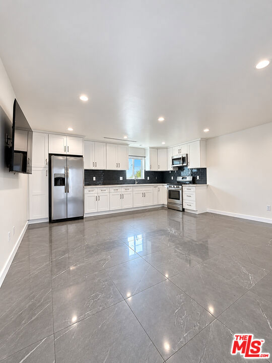 12652 Welby Way Property Photo 4