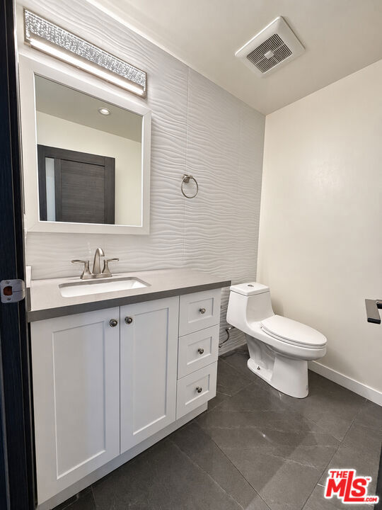 12652 Welby Way Property Photo 10