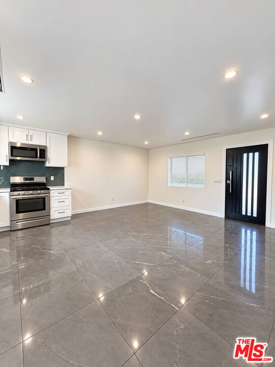 12652 Welby Way Property Photo 14