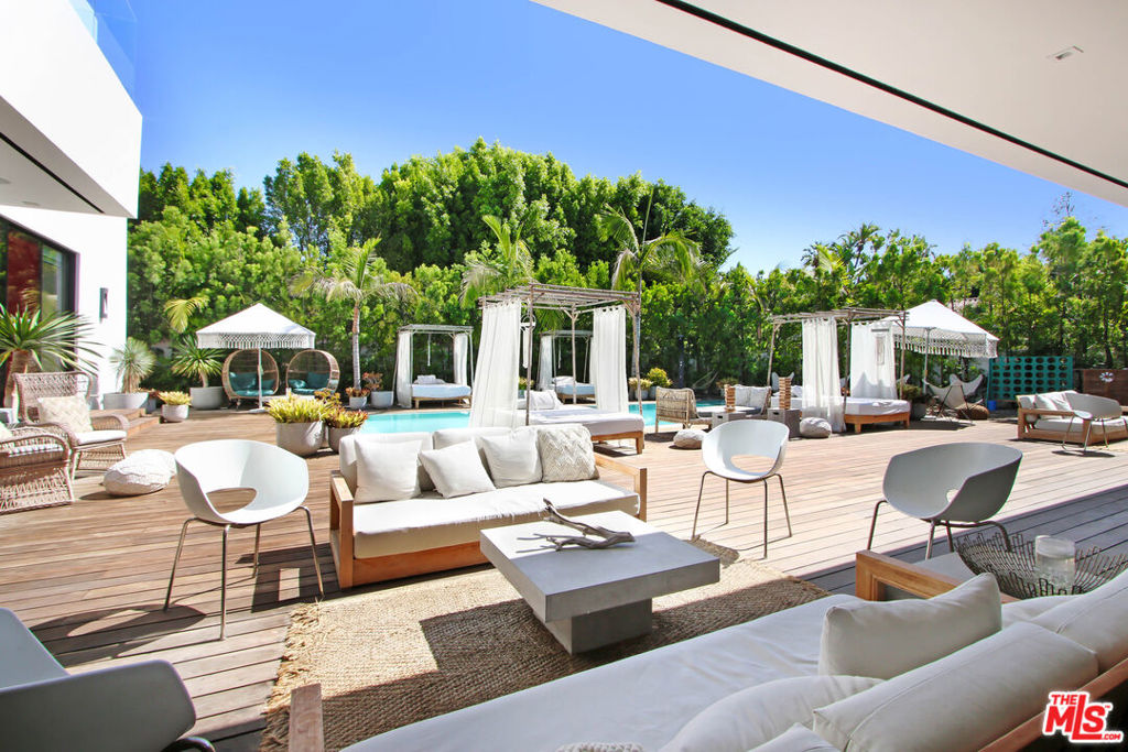 9570 Sunset Boulevard Property Photo 37