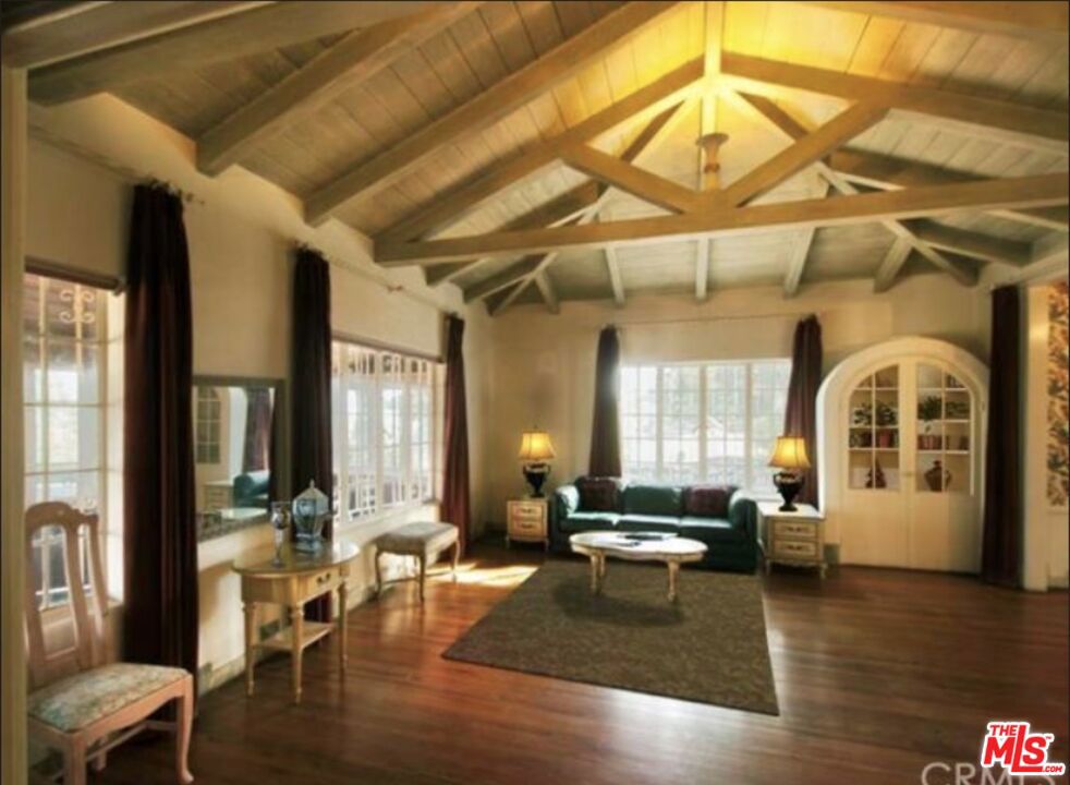 33368 Macy Street Property Photo 5