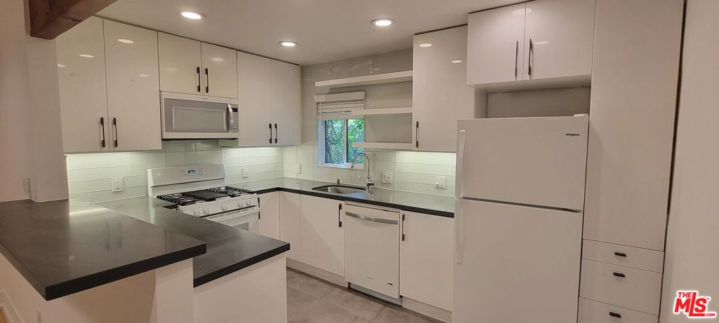 305 Broadway Street 4 Property Photo 2