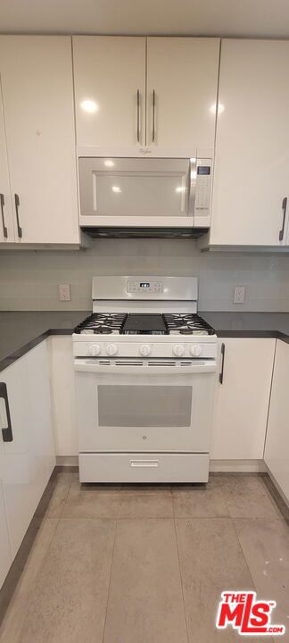 305 Broadway Street 4 Property Photo 17