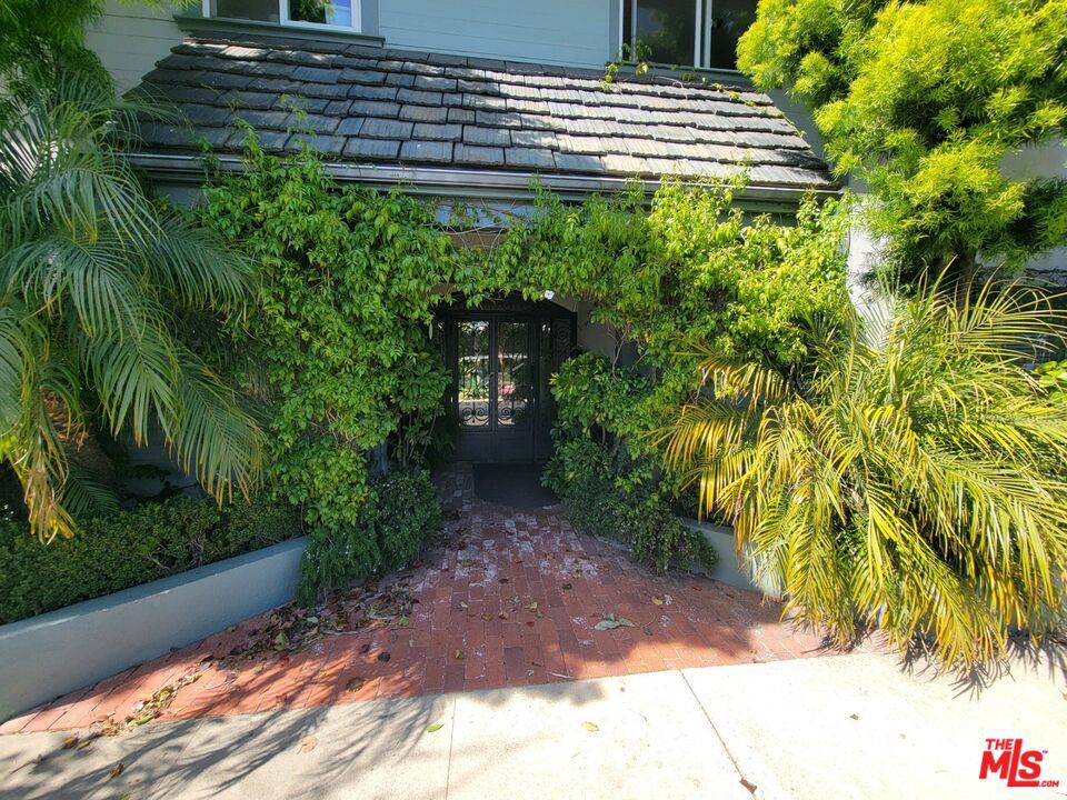 305 Broadway Street 4 Property Photo 43