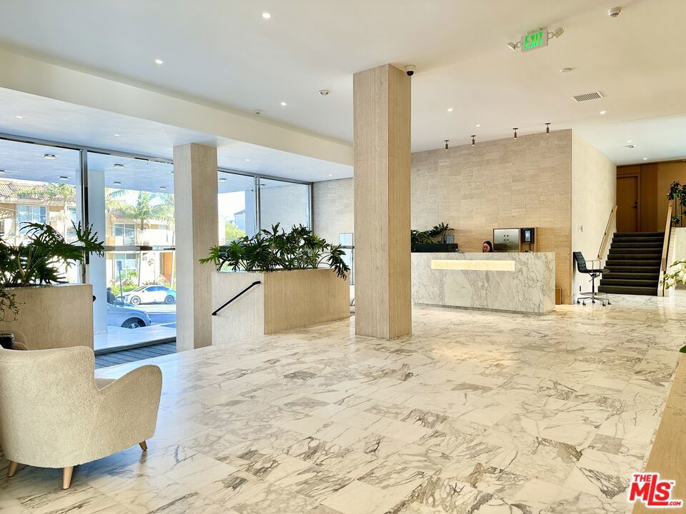 999 N Doheny Drive 612 Property Photo 14