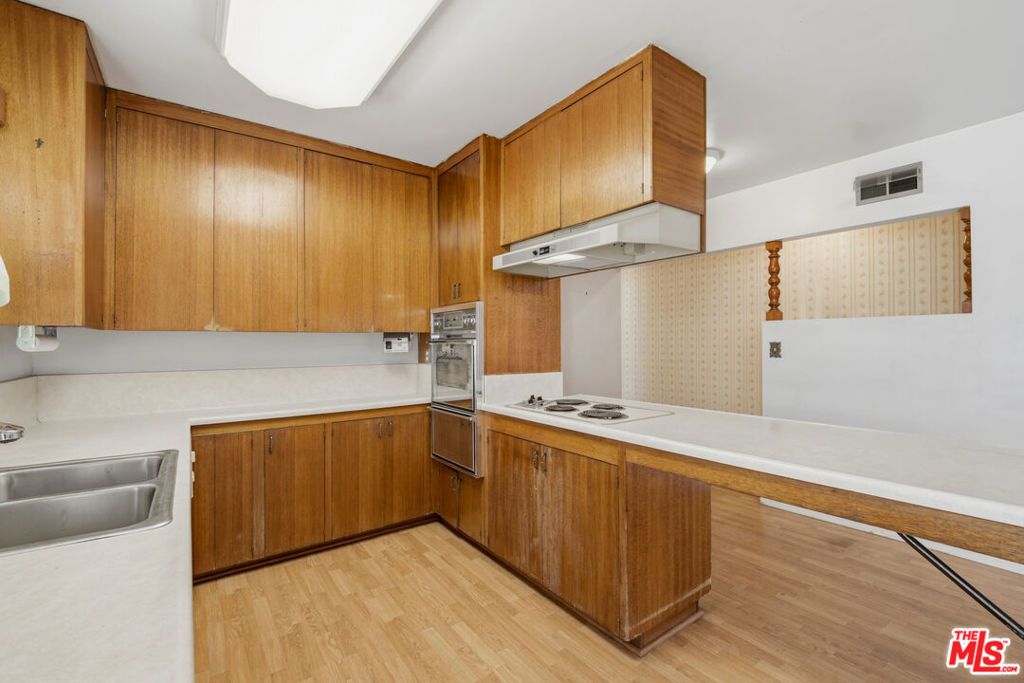 1015 S San Gabriel Boulevard Property Photo 25