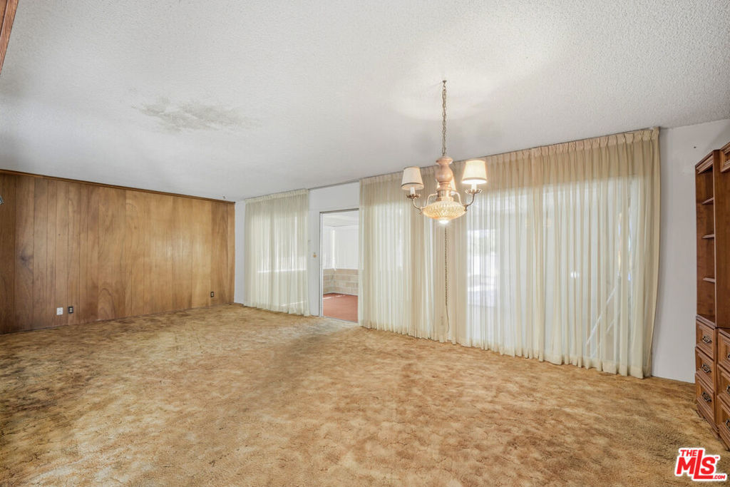 1015 S San Gabriel Boulevard Property Photo 26