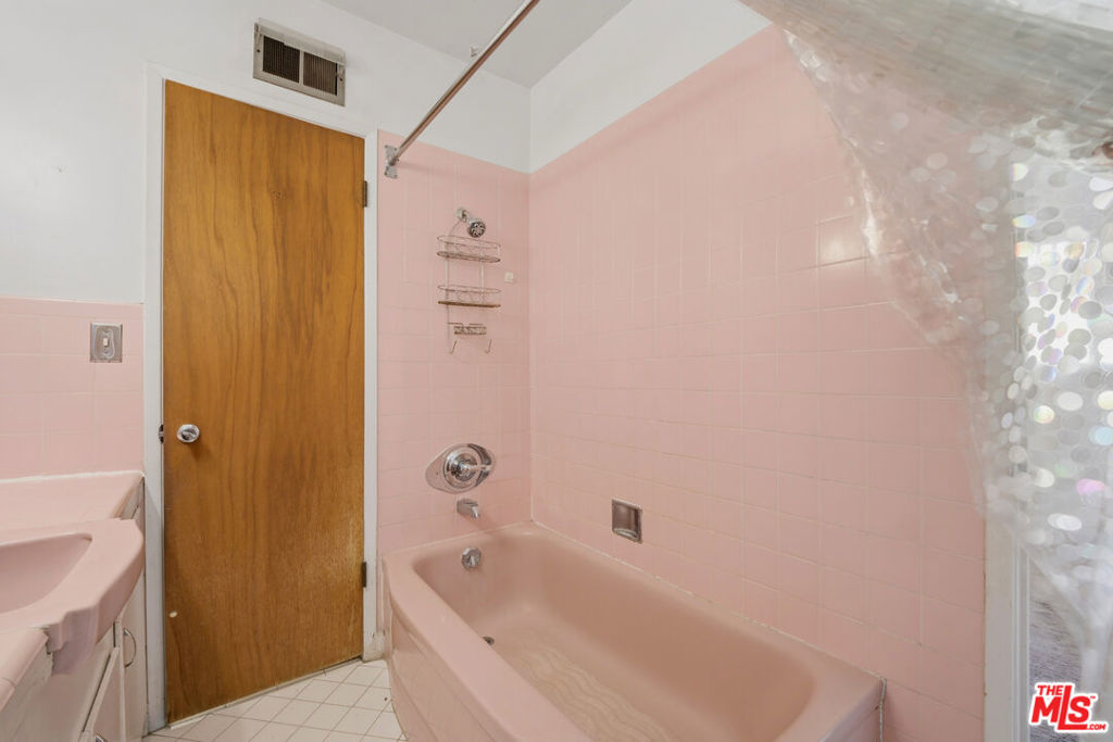 1015 S San Gabriel Boulevard Property Photo 33