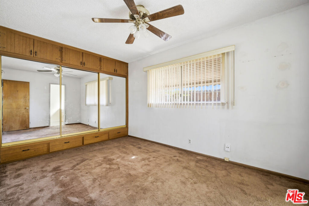 1015 S San Gabriel Boulevard Property Photo 36