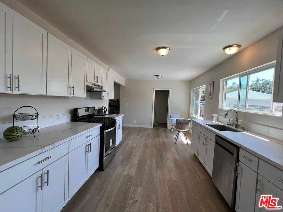 316 San Pascual Avenue A Property Photo 2