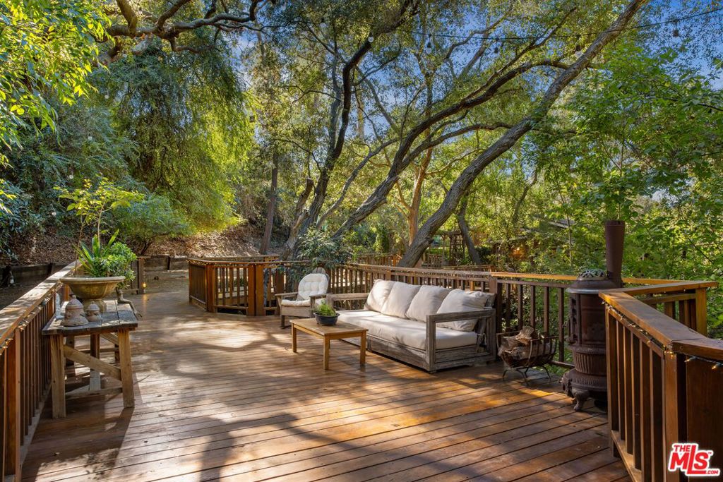 21658 Encina Road Property Photo 3
