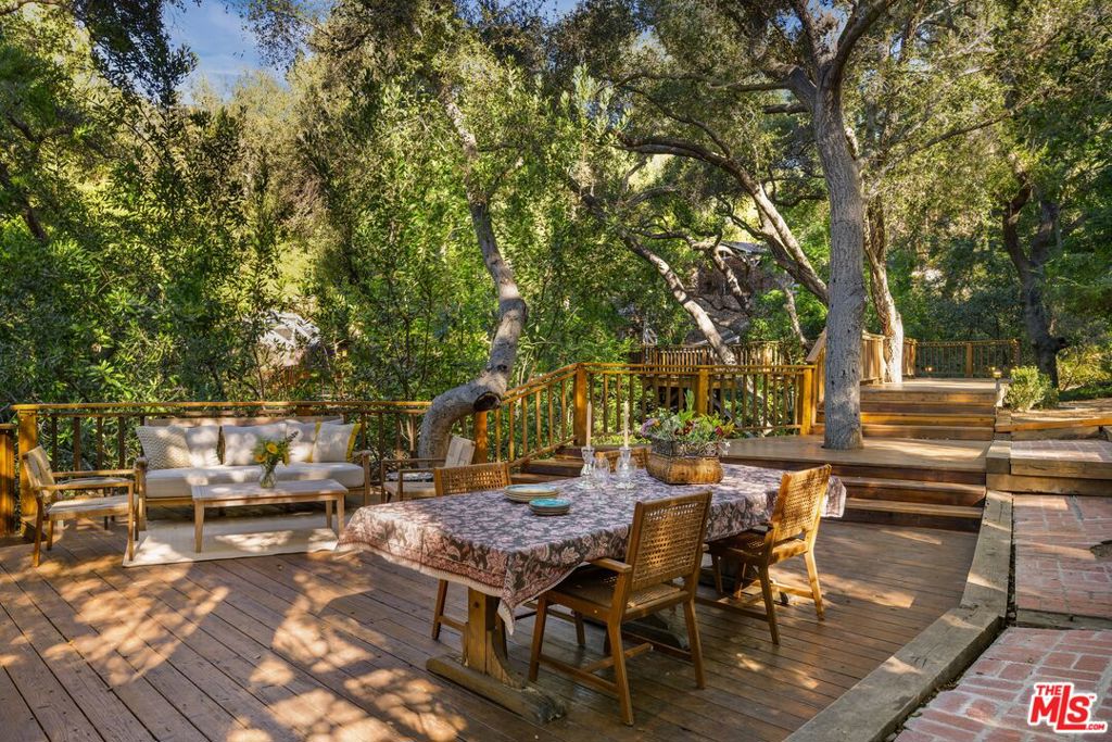 21658 Encina Road Property Photo 5