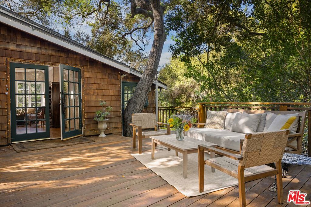 21658 Encina Road Property Photo 7
