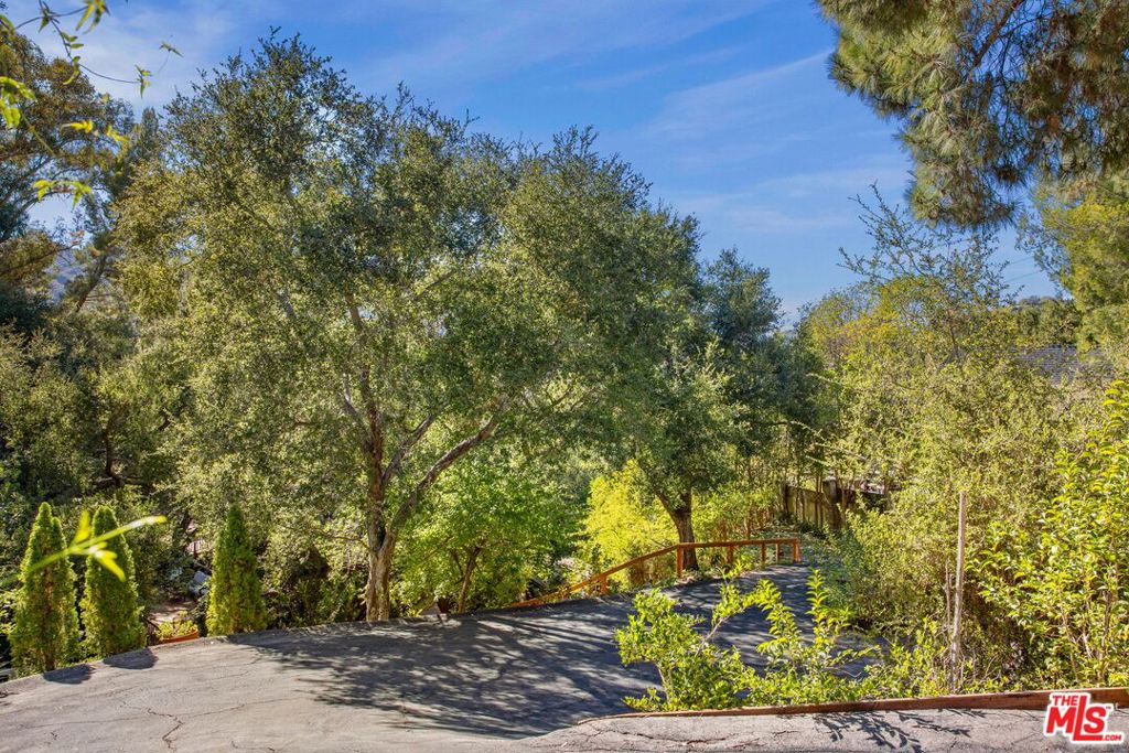 21658 Encina Road Property Photo 39