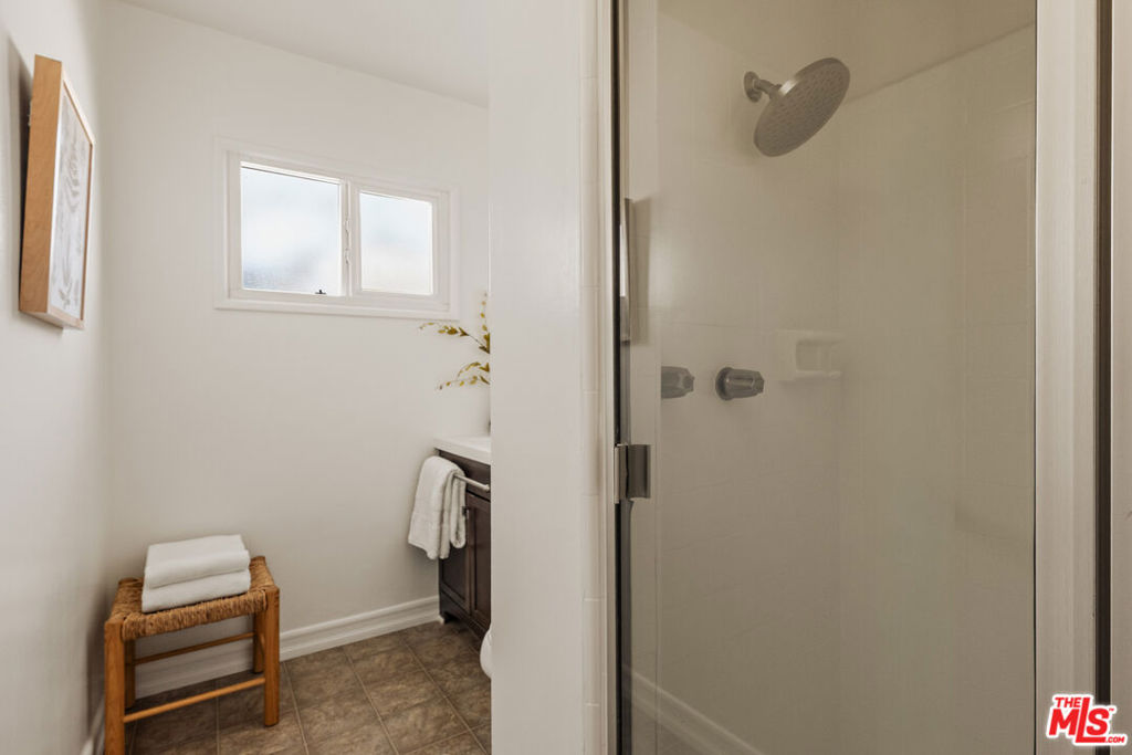 6444 W 87th Street Property Photo 14