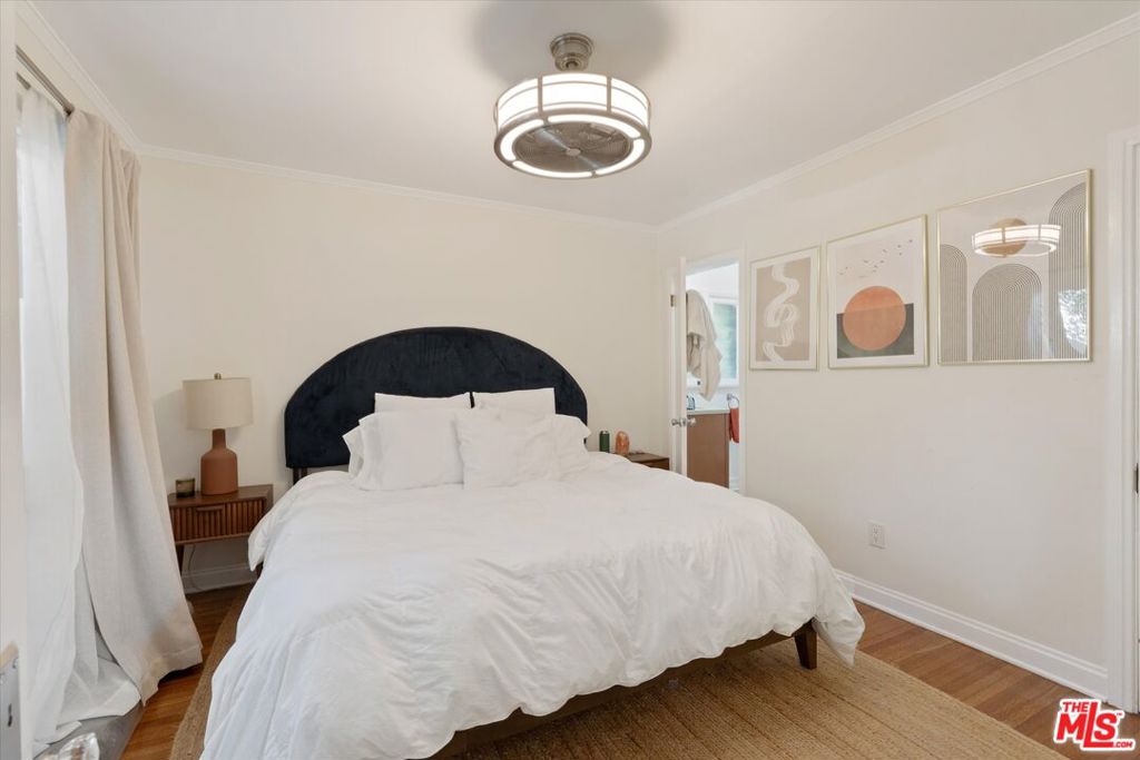 808 Venezia Avenue Property Photo 10