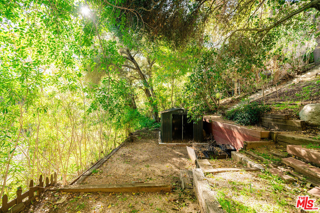 2388 Kimridge Road Property Photo 47