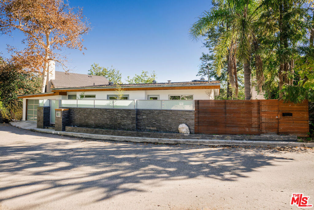 2388 Kimridge Road Property Photo 53