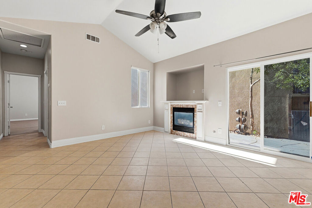 3896 Manquelo Court Property Photo 6