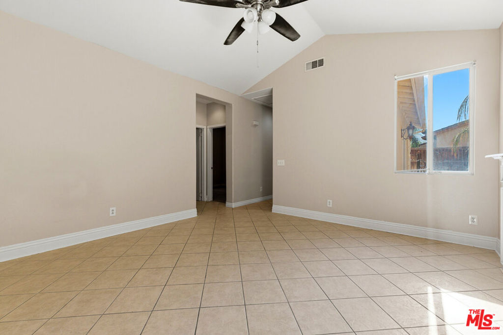 3896 Manquelo Court Property Photo 7