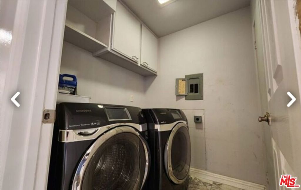 5237 Newcastle Avenue 106 Property Photo 14