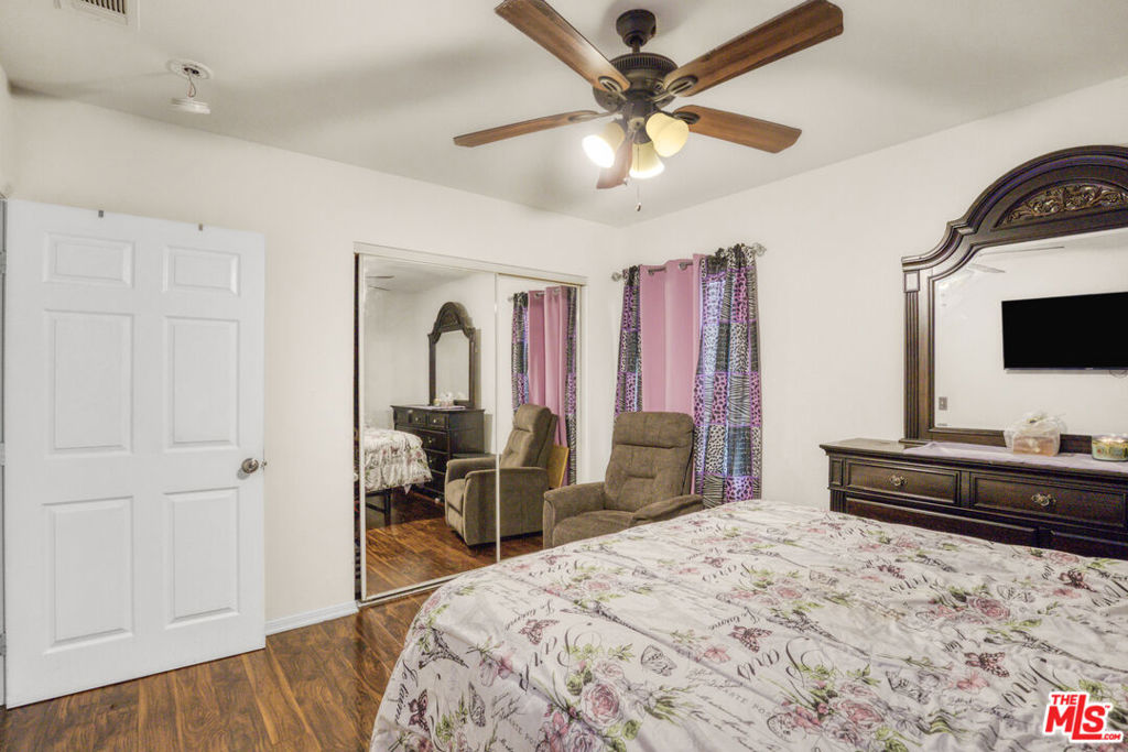1300 S California Avenue Property Photo 23