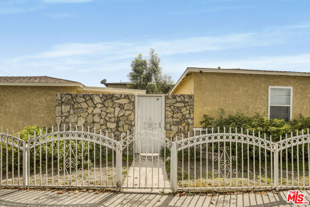 1300 S California Avenue Property Photo 27