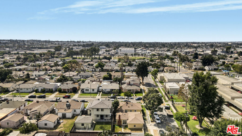 1300 S California Avenue Property Photo 32