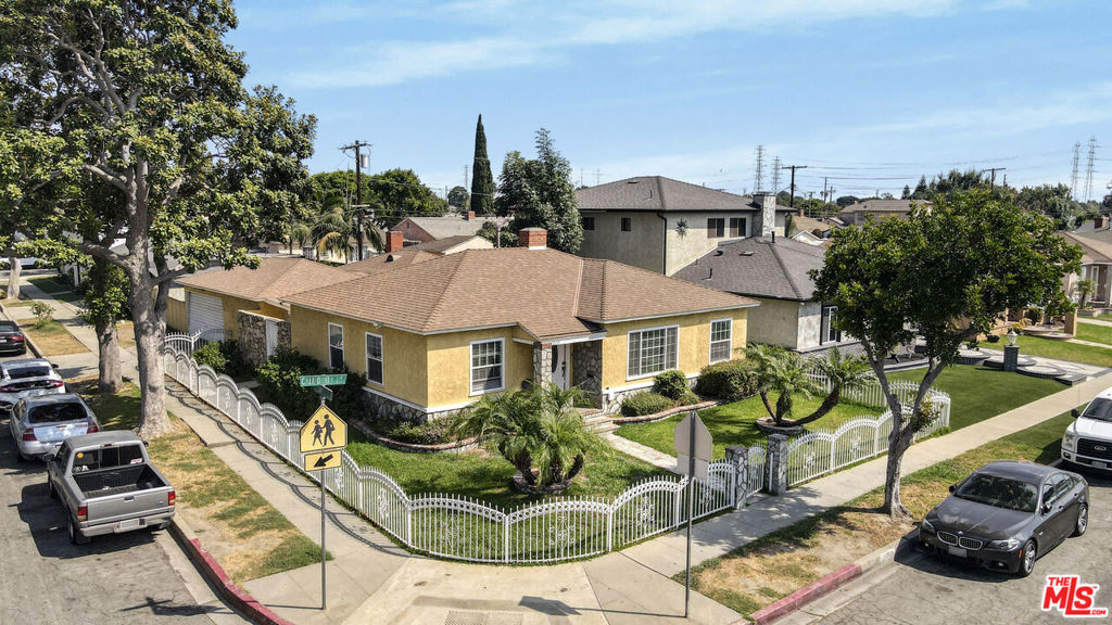 1300 S California Avenue Property Photo 35