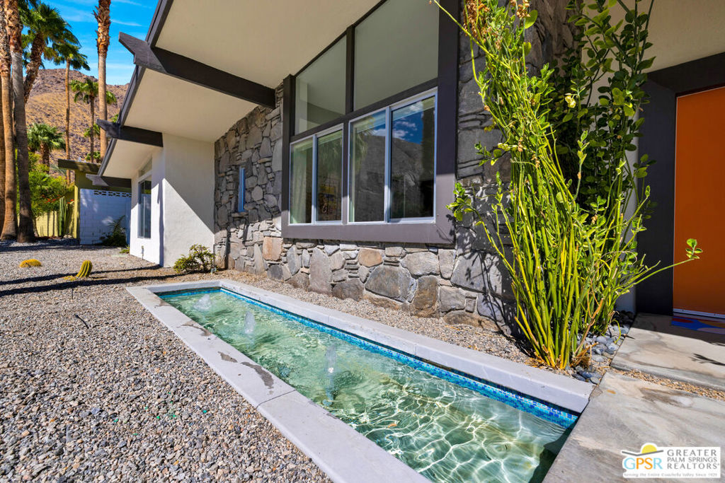 1020 W Via Vadera Property Photo 4