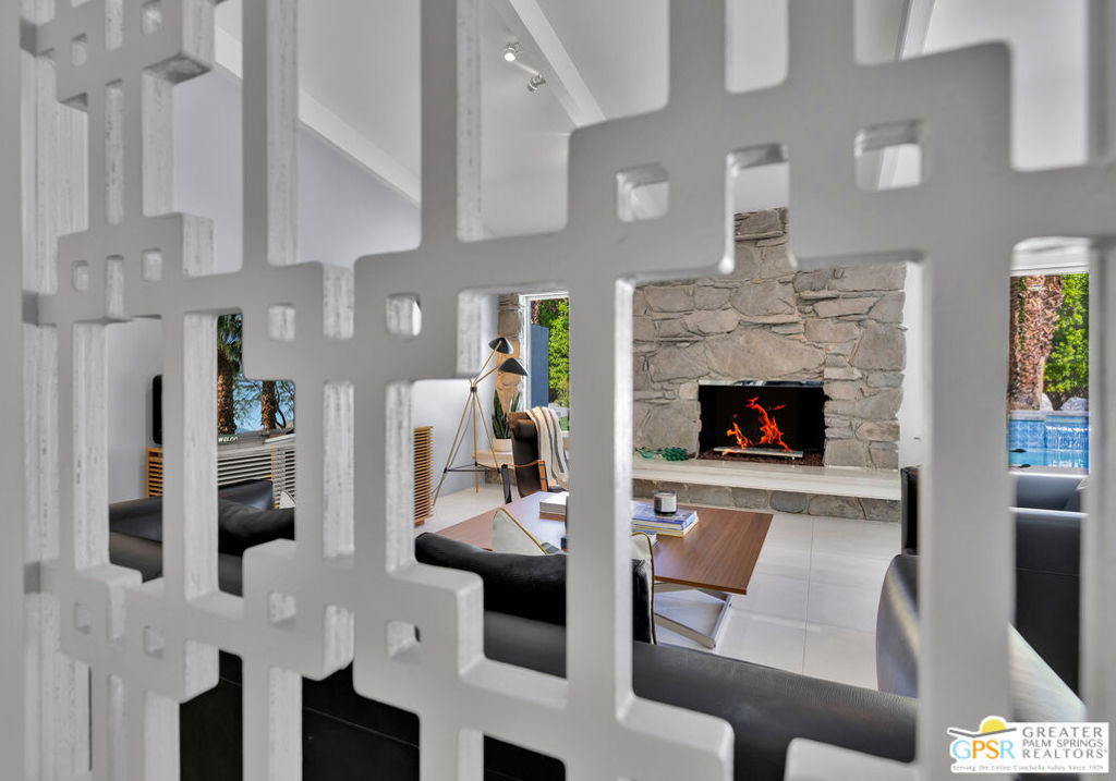 1020 W Via Vadera Property Photo 8