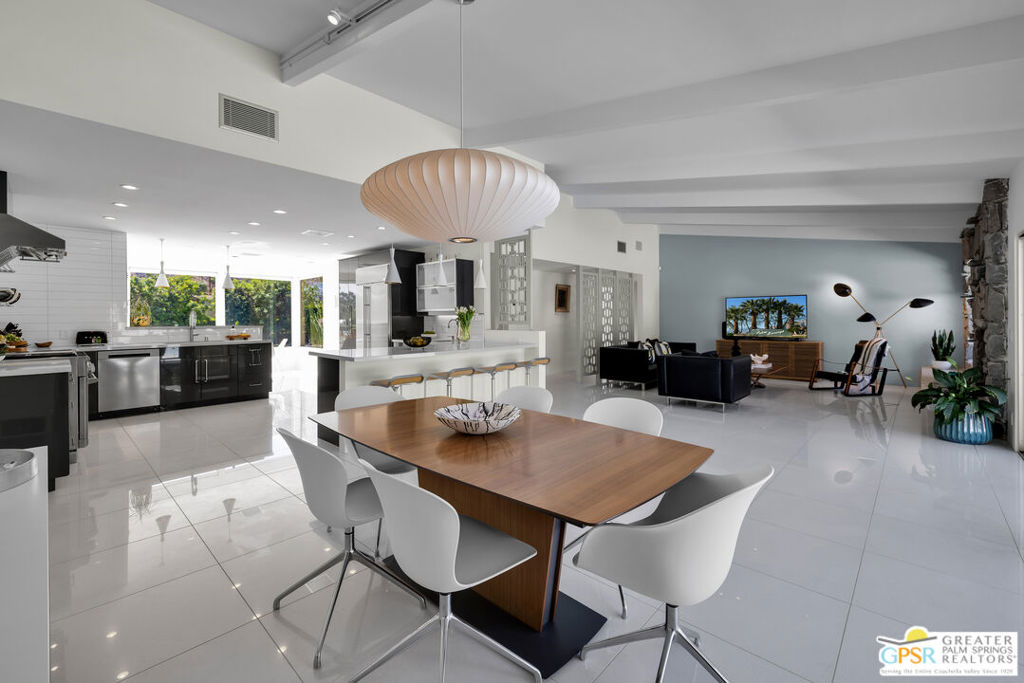 1020 W Via Vadera Property Photo 15