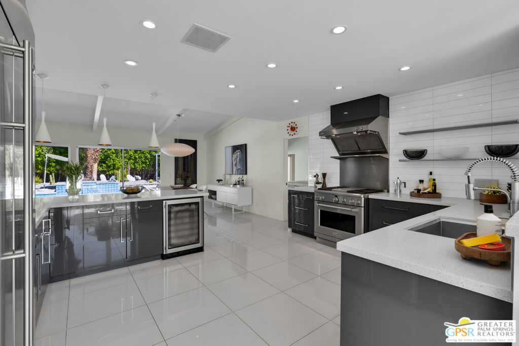 1020 W Via Vadera Property Photo 20