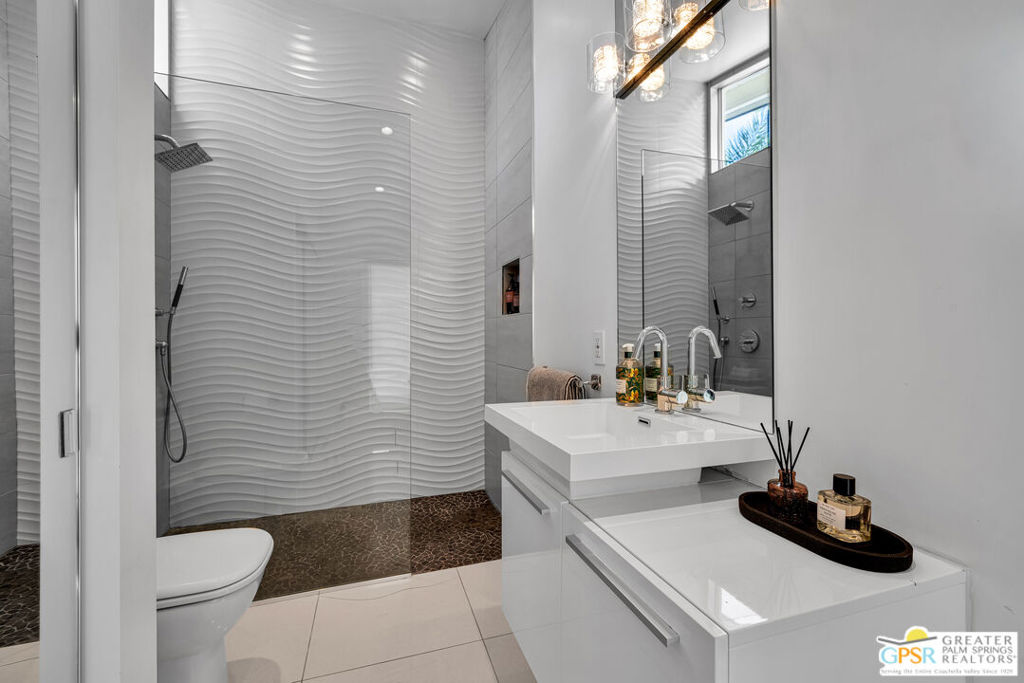 1020 W Via Vadera Property Photo 31