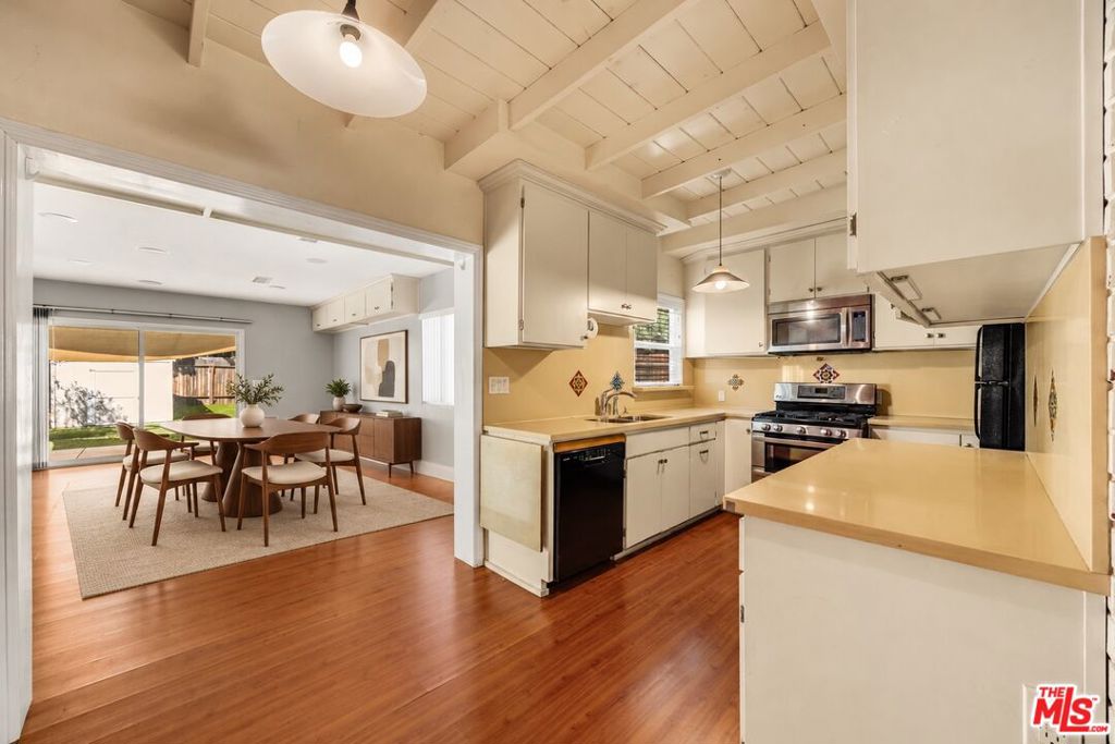15217 Hartsook Street Property Photo 10