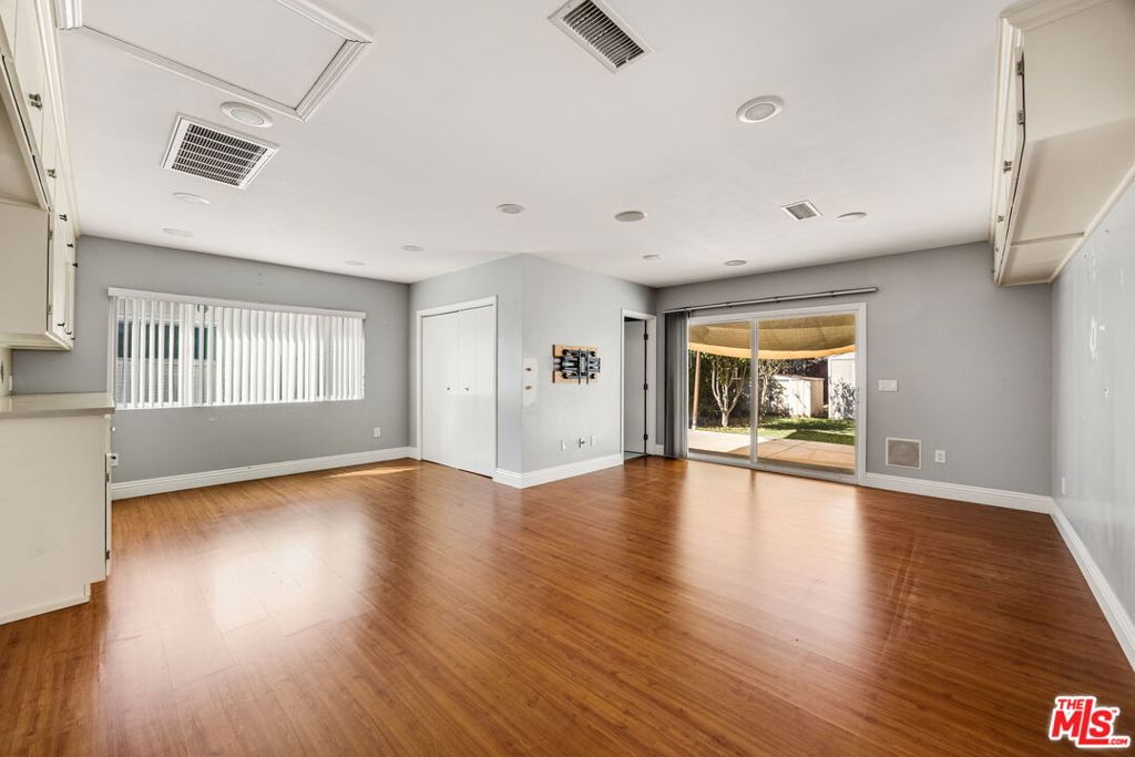 15217 Hartsook Street Property Photo 24