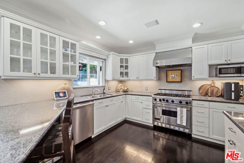 1425 Belfast Drive Property Photo 12