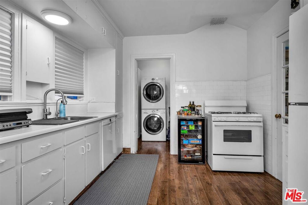 928 26th Street Property Photo 26