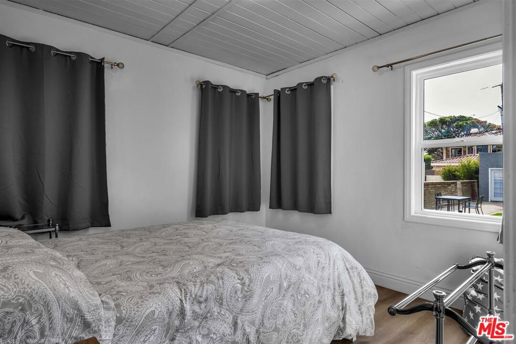 928 26th Street Property Photo 29