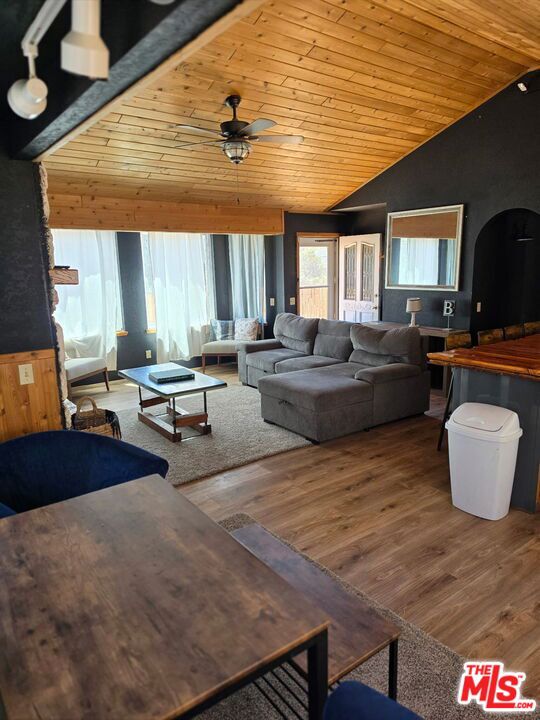 46354 Vale Drive Property Photo 4