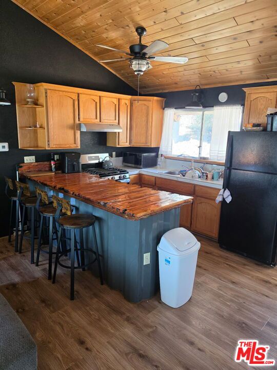 46354 Vale Drive Property Photo 10