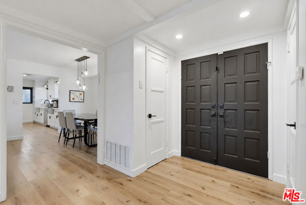 12822 Waddell Street Property Photo 8