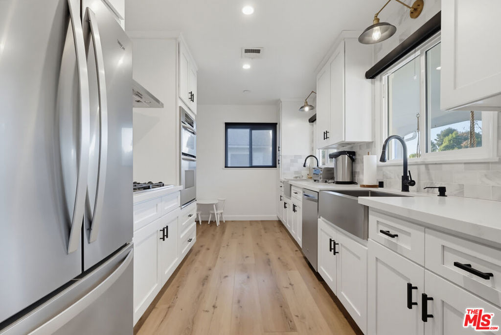 12822 Waddell Street Property Photo 13