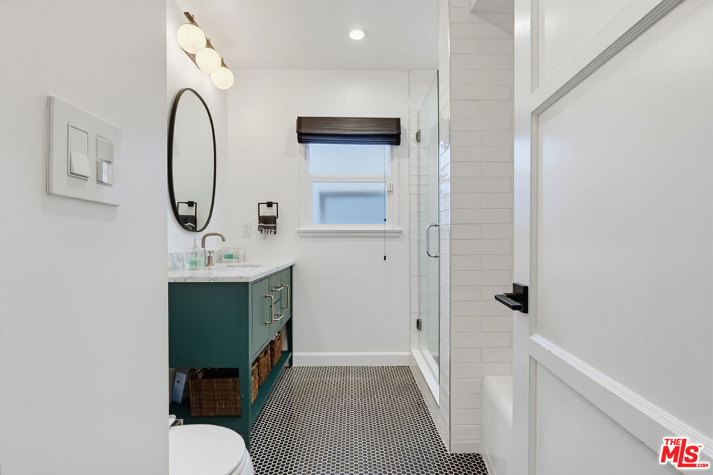 12822 Waddell Street Property Photo 17