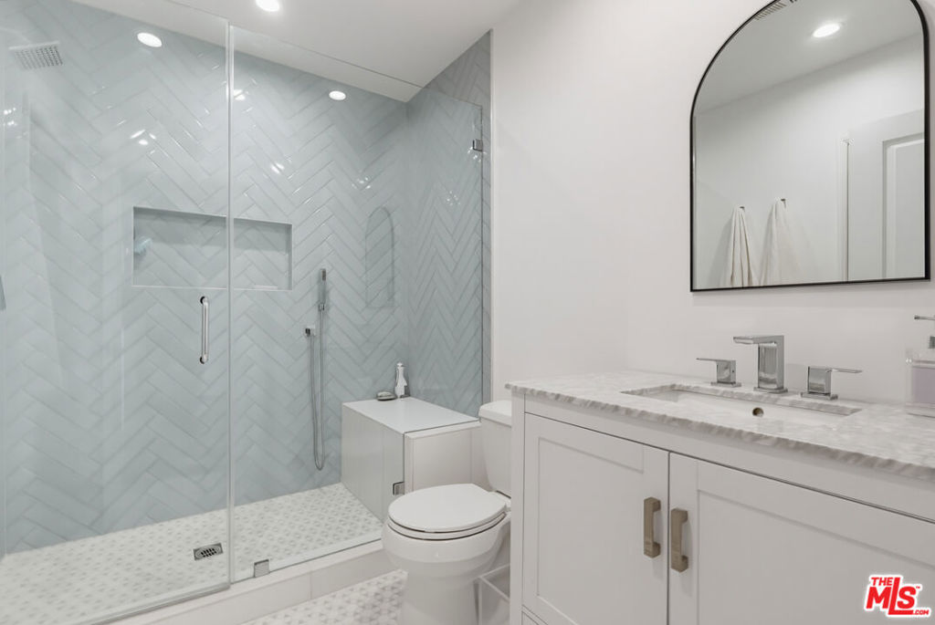 12822 Waddell Street Property Photo 24