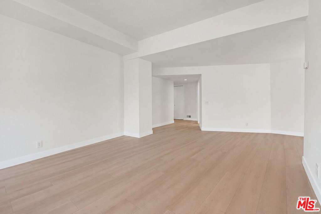 7250 Franklin Avenue 507 Property Photo 17