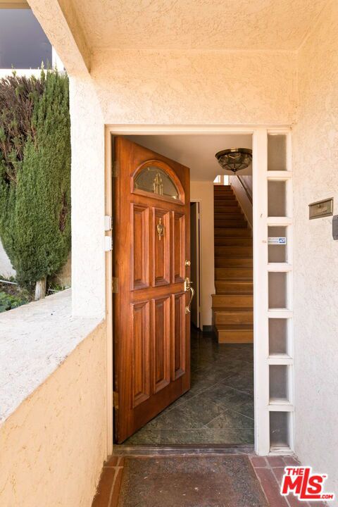 2470 Micheltorena Street Property Photo 4